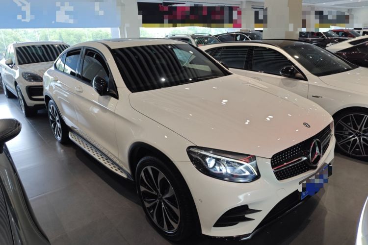 Used Mercedes-Benz GLC Coupe 2018 GLC 260 4MATIC Coupe SUV Exterior 2