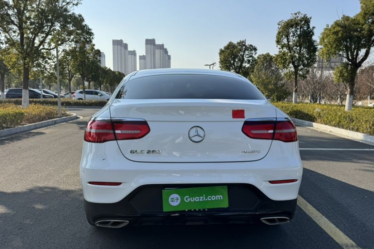 Used Mercedes-Benz GLC Coupe 2018 GLC 260 4MATIC Coupe SUV Exterior 5