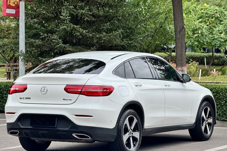 Used Mercedes-Benz GLC Coupe 2018 GLC 200 4MATIC Coupe SUV Exterior 6