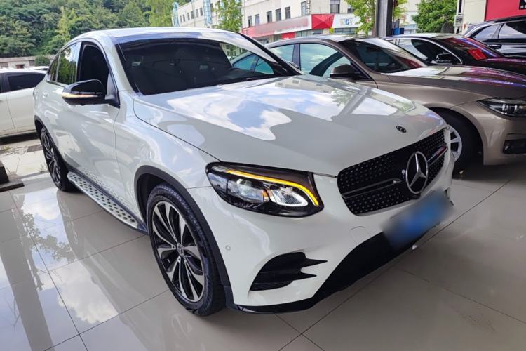 Used Mercedes-Benz GLC Coupe 2018 GLC 260 4MATIC Coupe SUV Front Right 45 Deg