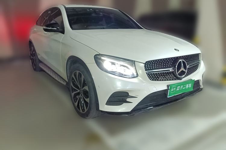Used Mercedes-Benz GLC Coupe 2018 GLC 260 4MATIC Coupe SUV Front Right 45 Deg