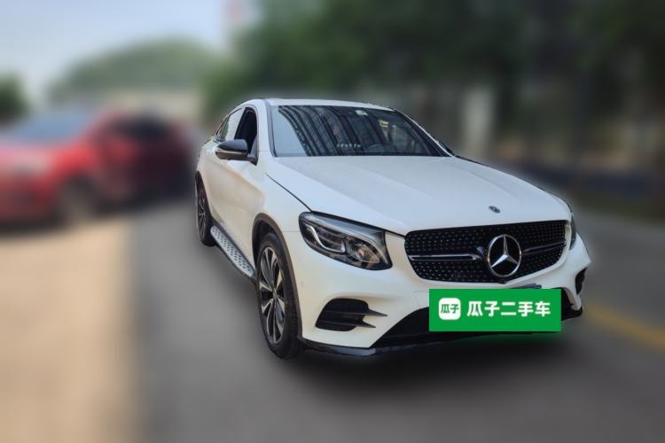 Used Mercedes-Benz GLC Coupe 2018 GLC 260 4MATIC Coupe SUV Front Right 45 Deg