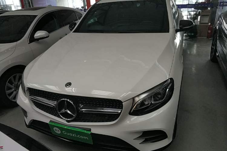Used Mercedes-Benz GLC Coupe 2018 GLC 260 4MATIC Coupe SUV Front
