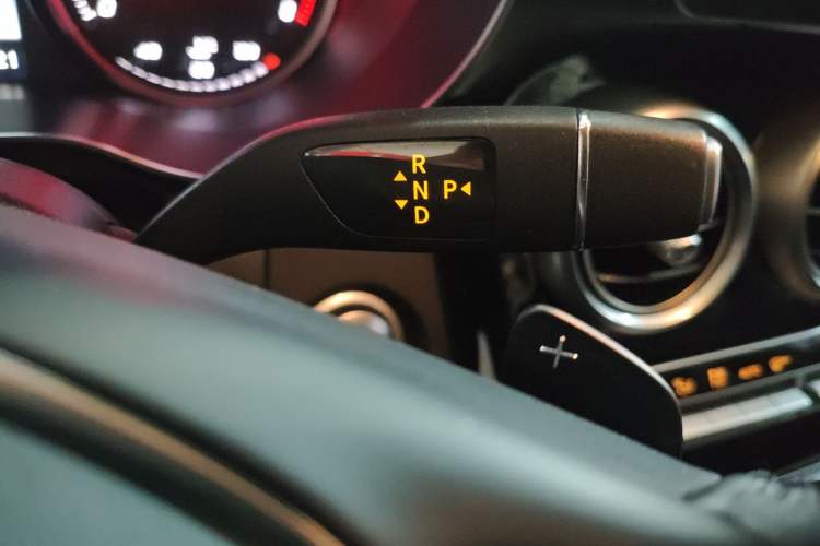 Used Mercedes-Benz GLC Coupe 2018 GLC 200 4MATIC Coupe SUV Gear Lever