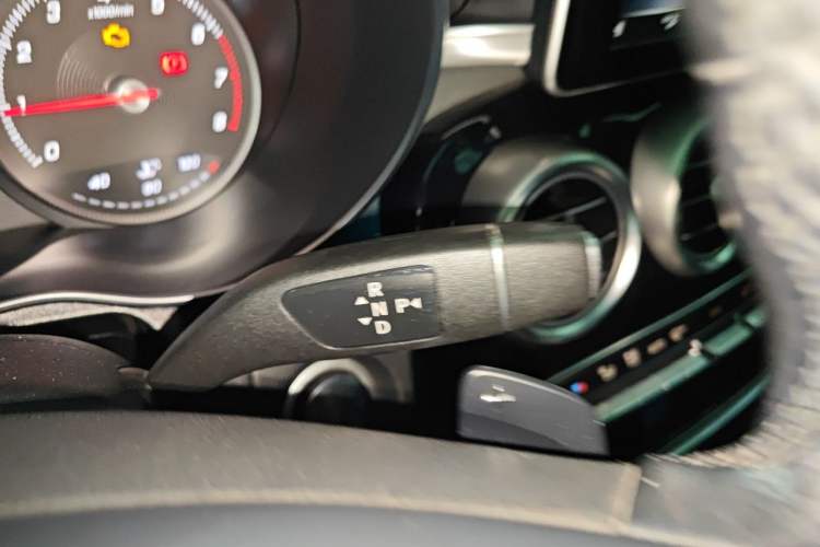 Used Mercedes-Benz GLC Coupe 2018 GLC 200 4MATIC Coupe SUV Gear Lever
