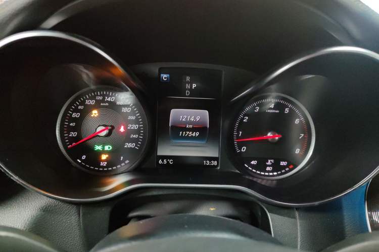 Used Mercedes-Benz GLC Coupe 2018 GLC 260 4MATIC Coupe SUV Instrument Cluster