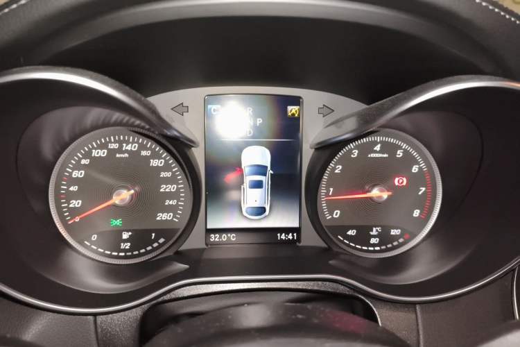 Used Mercedes-Benz GLC Coupe 2018 GLC 260 4MATIC Coupe SUV Instrument Cluster