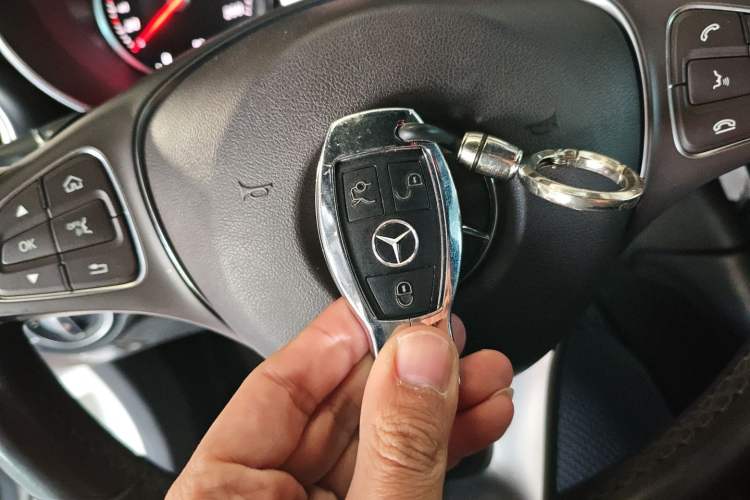 Used Mercedes-Benz GLC Coupe 2018 GLC 200 4MATIC Coupe SUV Interior 1