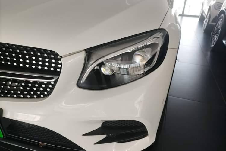 Used Mercedes-Benz GLC Coupe 2018 GLC 300 4MATIC Coupe SUV Left Front Headlight