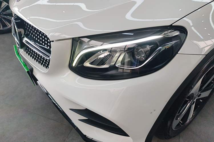 Used Mercedes-Benz GLC Coupe 2018 GLC 200 4MATIC Coupe SUV Left Front Headlight