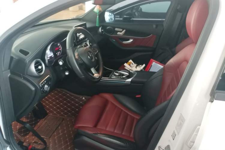 Used Mercedes-Benz GLC Coupe 2018 GLC 300 4MATIC Coupe SUV Left Front Seat