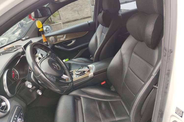 Used Mercedes-Benz GLC Coupe 2018 GLC 260 4MATIC Coupe SUV Left Front Seat