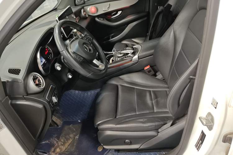 Used Mercedes-Benz GLC Coupe 2018 GLC 200 4MATIC Coupe SUV Left Front Seat