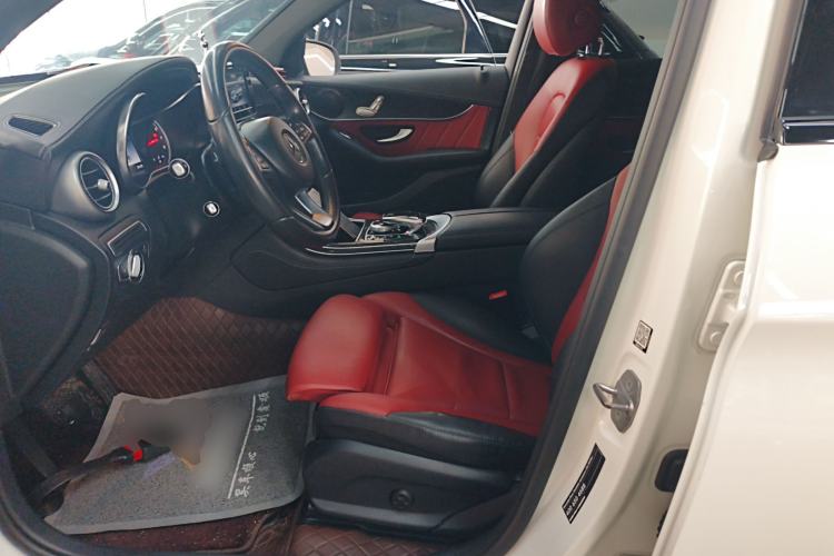Used Mercedes-Benz GLC Coupe 2018 GLC 200 4MATIC Coupe SUV Left Front Seat