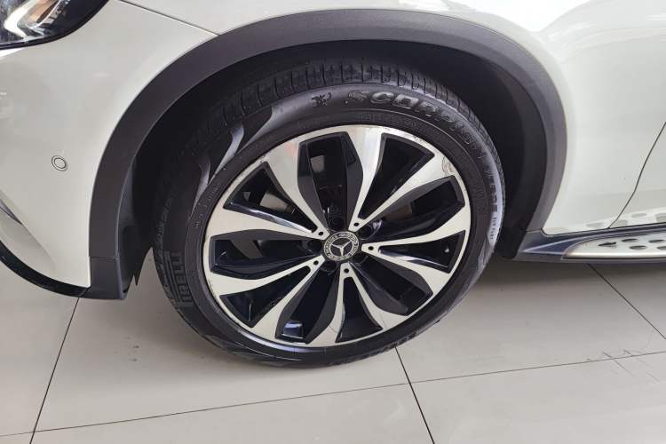 Used Mercedes-Benz GLC Coupe 2018 GLC 260 4MATIC Coupe SUV Left Front Wheel Hub