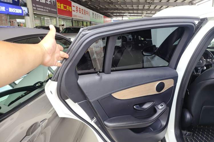 Used Mercedes-Benz GLC Coupe 2018 GLC 260 4MATIC Coupe SUV Left Rear Door Interior