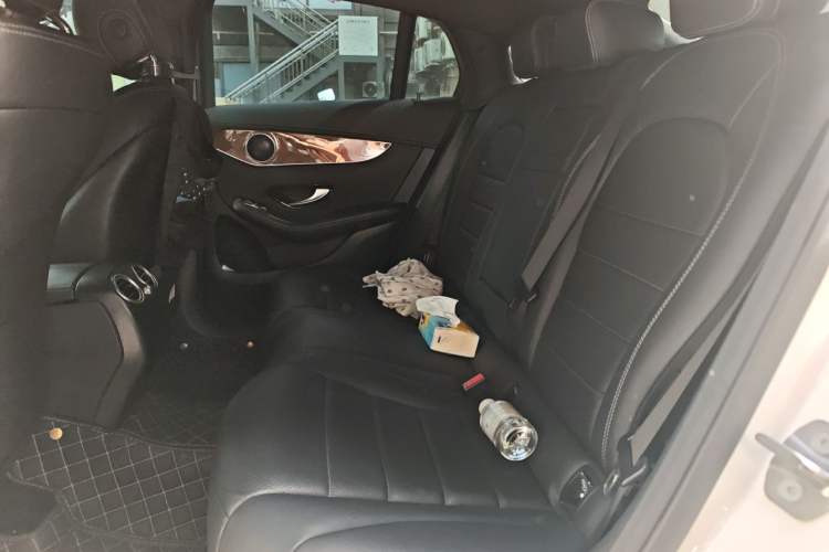 Used Mercedes-Benz GLC Coupe 2018 GLC 260 4MATIC Coupe SUV Left Rear Seat