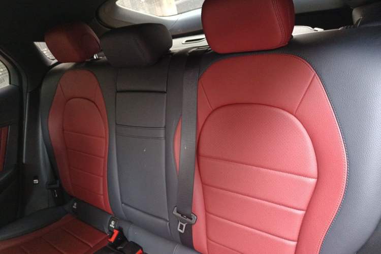Used Mercedes-Benz GLC Coupe 2018 GLC 260 4MATIC Coupe SUV Left Rear Seat