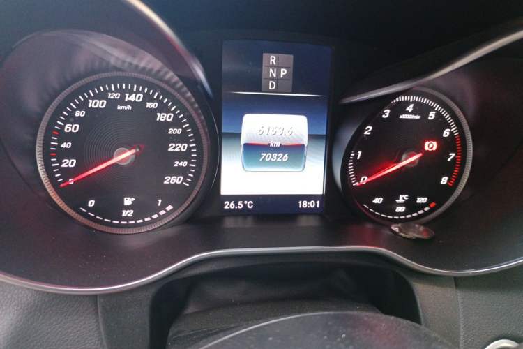 Used Mercedes-Benz GLC Coupe 2018 GLC 260 4MATIC Coupe SUV Odometer Close Up