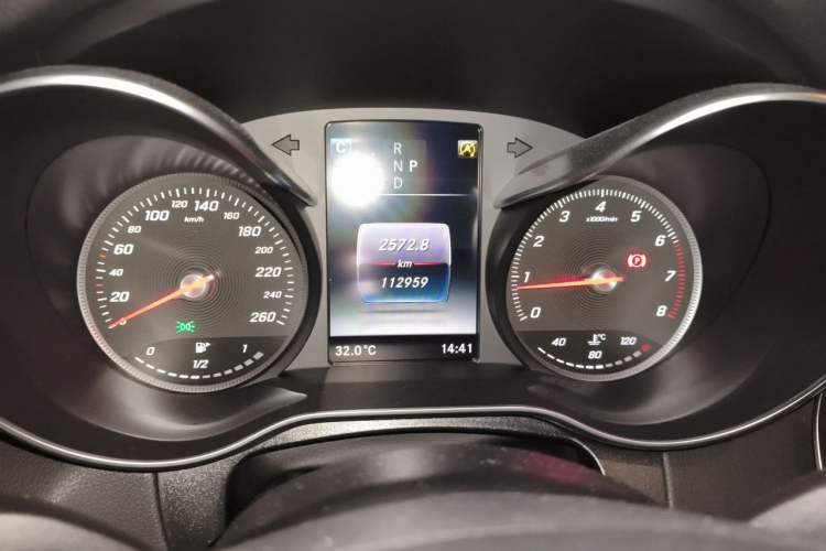 Used Mercedes-Benz GLC Coupe 2018 GLC 260 4MATIC Coupe SUV Odometer Close Up