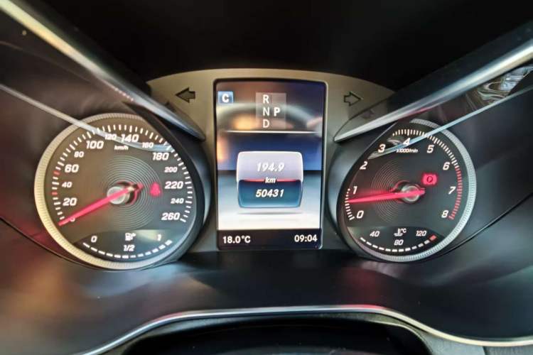 Used Mercedes-Benz GLC Coupe 2018 GLC 260 4MATIC Coupe SUV Odometer Close Up