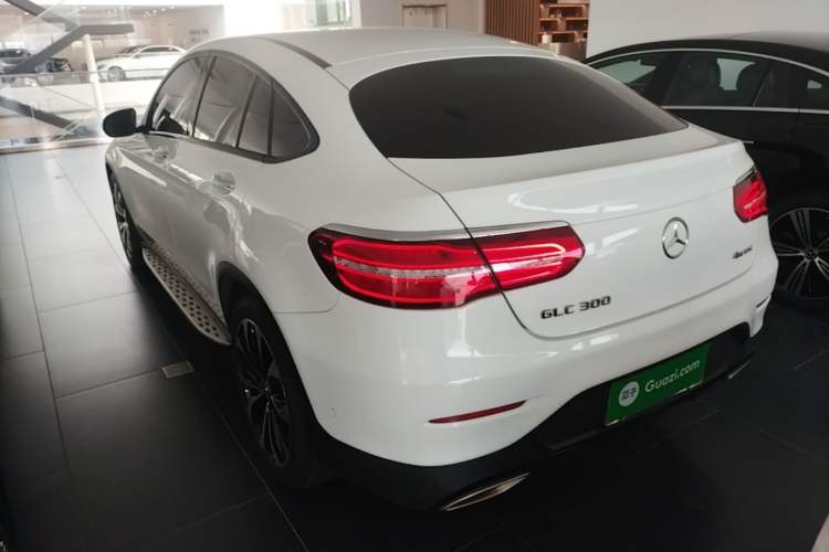 Used Mercedes-Benz GLC Coupe 2018 GLC 300 4MATIC Coupe SUV Rear Left 45 Deg