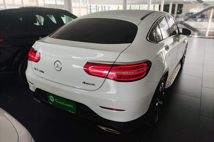 Used Mercedes-Benz GLC Coupe 2018 GLC 300 4MATIC Coupe SUV Rear Right 45 Deg