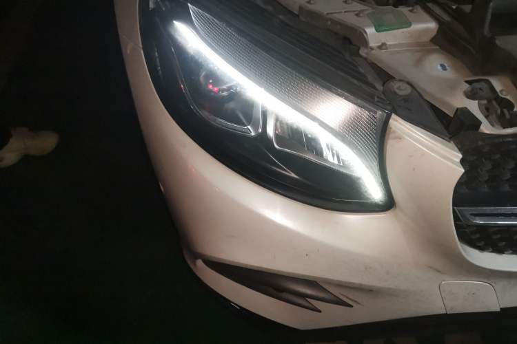 Used Mercedes-Benz GLC Coupe 2018 GLC 260 4MATIC Coupe SUV Right Front Headlight