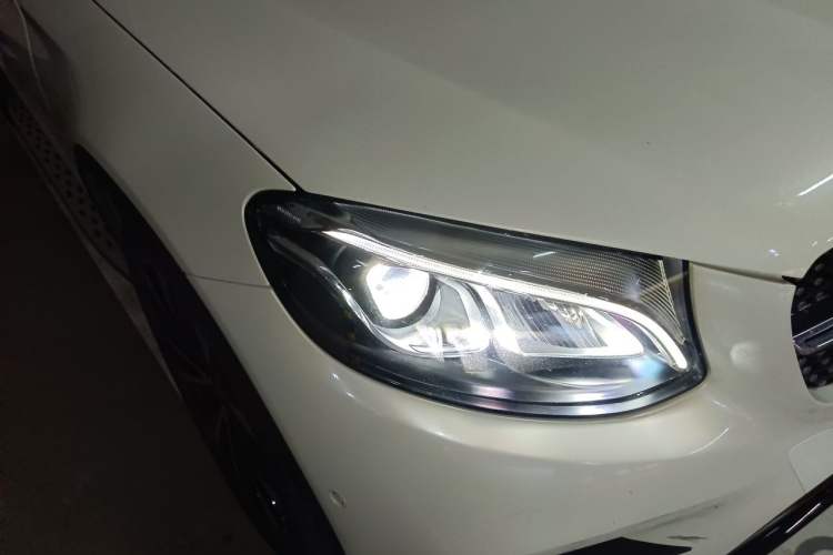 Used Mercedes-Benz GLC Coupe 2018 GLC 260 4MATIC Coupe SUV Right Front Headlight