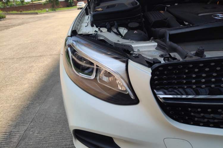 Used Mercedes-Benz GLC Coupe 2018 GLC 260 4MATIC Coupe SUV Right Front Headlight