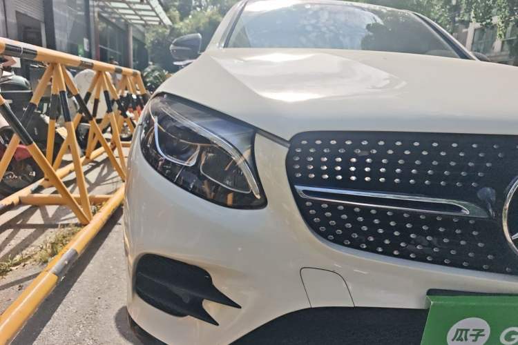 Used Mercedes-Benz GLC Coupe 2018 GLC 260 4MATIC Coupe SUV Right Front Headlight