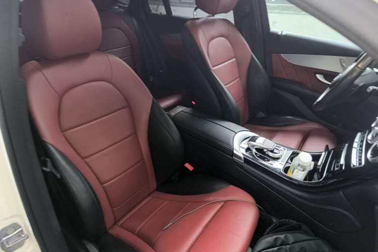 Used Mercedes-Benz GLC Coupe 2018 GLC 200 4MATIC Coupe SUV Right Front Seat
