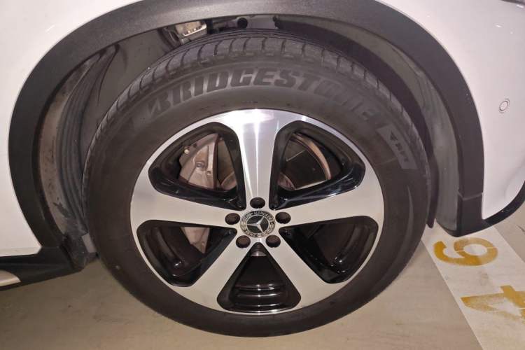 Used Mercedes-Benz GLC Coupe 2018 GLC 200 4MATIC Coupe SUV Right Front Wheel Hub