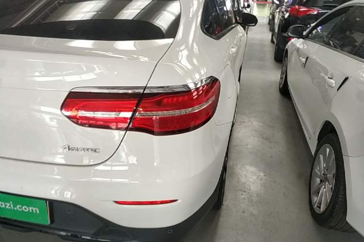 Used Mercedes-Benz GLC Coupe 2018 GLC 260 4MATIC Coupe SUV Right Rear Taillight