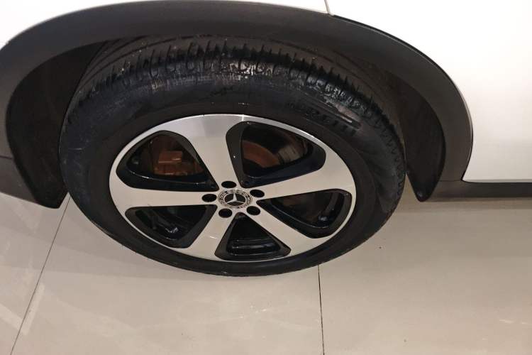 Used Mercedes-Benz GLC Coupe 2018 GLC 200 4MATIC Coupe SUV Right Rear Wheel Hub