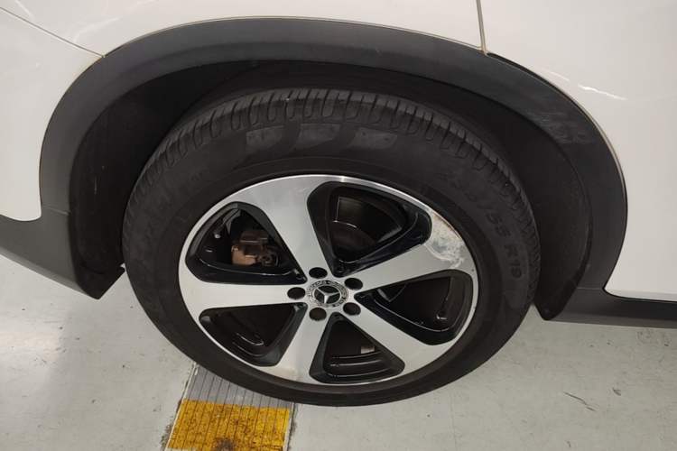 Used Mercedes-Benz GLC Coupe 2018 GLC 200 4MATIC Coupe SUV Right Rear Wheel Hub
