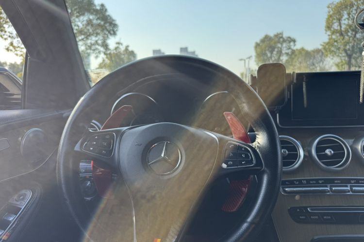 Used Mercedes-Benz GLC Coupe 2018 GLC 260 4MATIC Coupe SUV Steering Wheel