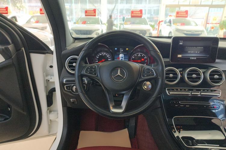 Used Mercedes-Benz GLC Coupe 2018 GLC 200 4MATIC Coupe SUV Steering Wheel