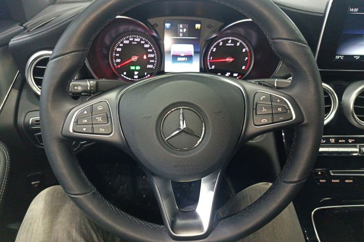 Used Mercedes-Benz GLC Coupe 2018 GLC 200 4MATIC Coupe SUV Steering Wheel