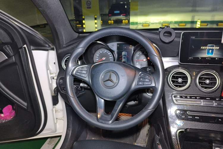 Used Mercedes-Benz GLC Coupe 2018 GLC 200 4MATIC Coupe SUV Steering Wheel