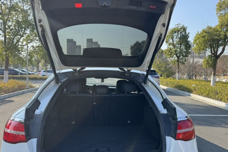 Used Mercedes-Benz GLC Coupe 2018 GLC 260 4MATIC Coupe SUV Trunk