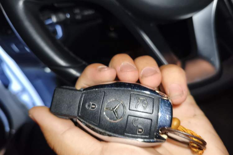 Used Mercedes-Benz GLC Coupe 2018 GLC 260 4MATIC Coupe SUV Vehicle Key