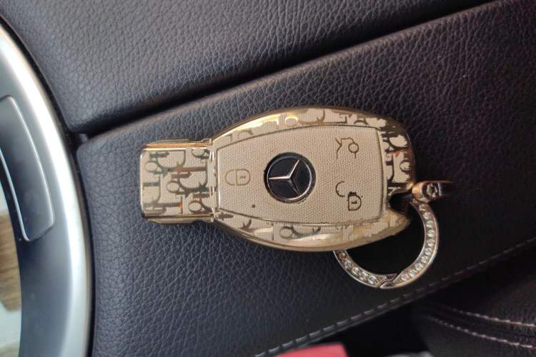 Used Mercedes-Benz GLC Coupe 2018 GLC 260 4MATIC Coupe SUV Vehicle Key