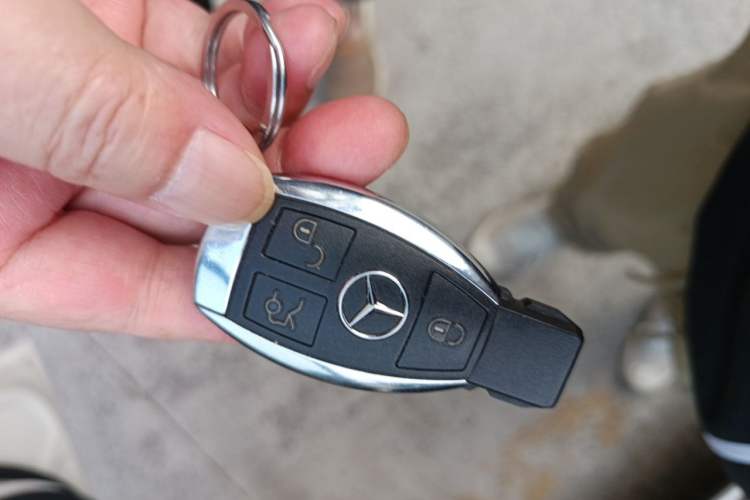 Used Mercedes-Benz GLC Coupe 2018 GLC 260 4MATIC Coupe SUV Vehicle Key