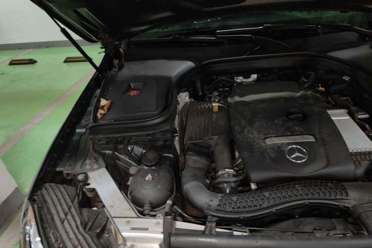 Used Mercedes-Benz GLC Coupe 2019 Facelift GLC 200 4MATIC Coupe SUV Engine Bay Right