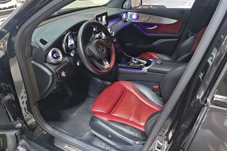 Used Mercedes-Benz GLC Coupe 2019 GLC 200 4MATIC Coupe SUV Left Front Seat
