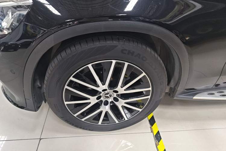 Used Mercedes-Benz GLC Coupe 2019 GLC 200 4MATIC Coupe SUV Left Front Wheel Hub