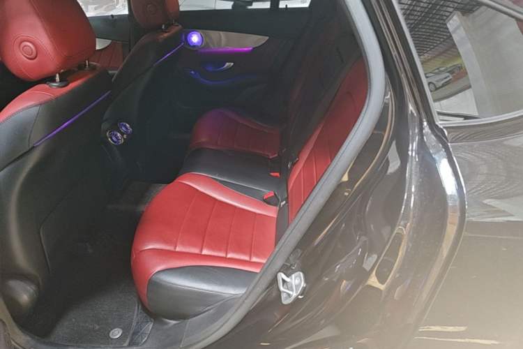 Used Mercedes-Benz GLC Coupe 2019 GLC 200 4MATIC Coupe SUV Left Rear Seat