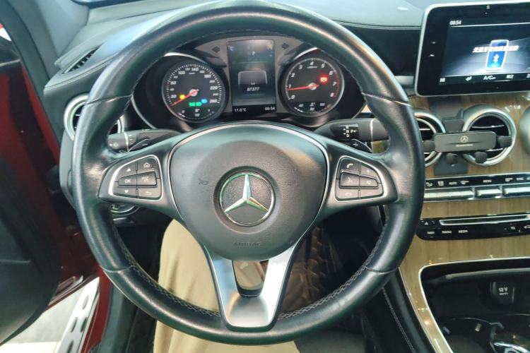 Used Mercedes-Benz GLC Coupe 2019 GLC 260 4MATIC Coupe SUV Steering Wheel