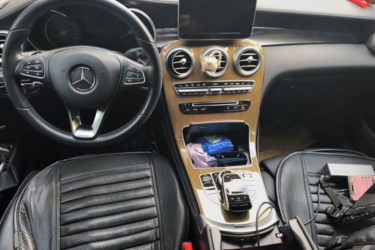 Used Mercedes-Benz GLC Coupe 2019 Facelift GLC 260 4MATIC Coupe SUV Center Console